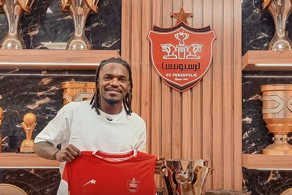 واکنش پرسپولیس به قرارداد و جدایی بیفوما